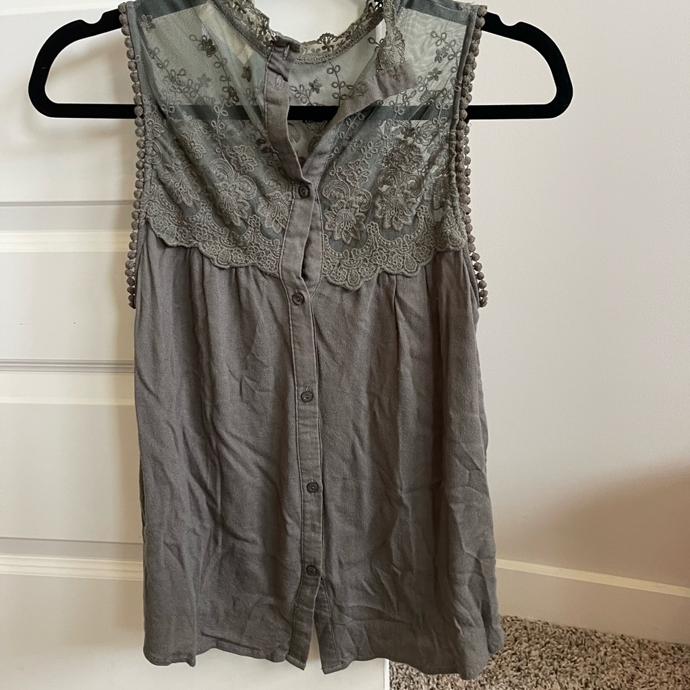Altar’d state olive green, sleeveless blouse - Picture 3 of 3